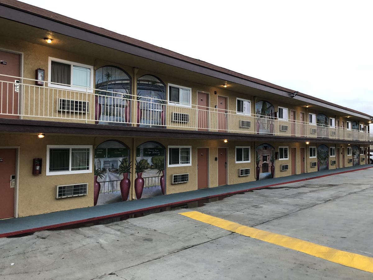 Los Angeles Inn & Suites - Lax West Athens Экстерьер фото