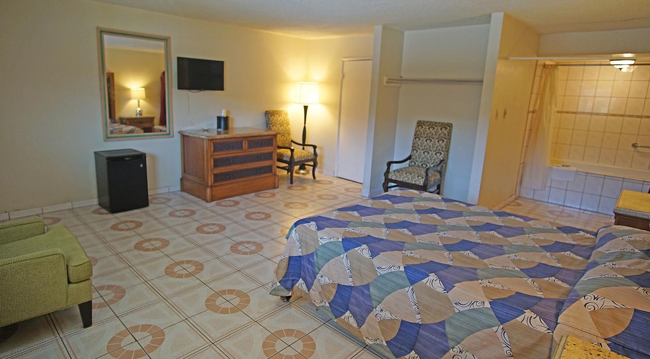 Los Angeles Inn & Suites - Lax West Athens Экстерьер фото