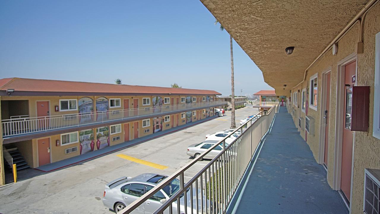 Los Angeles Inn & Suites - Lax West Athens Экстерьер фото